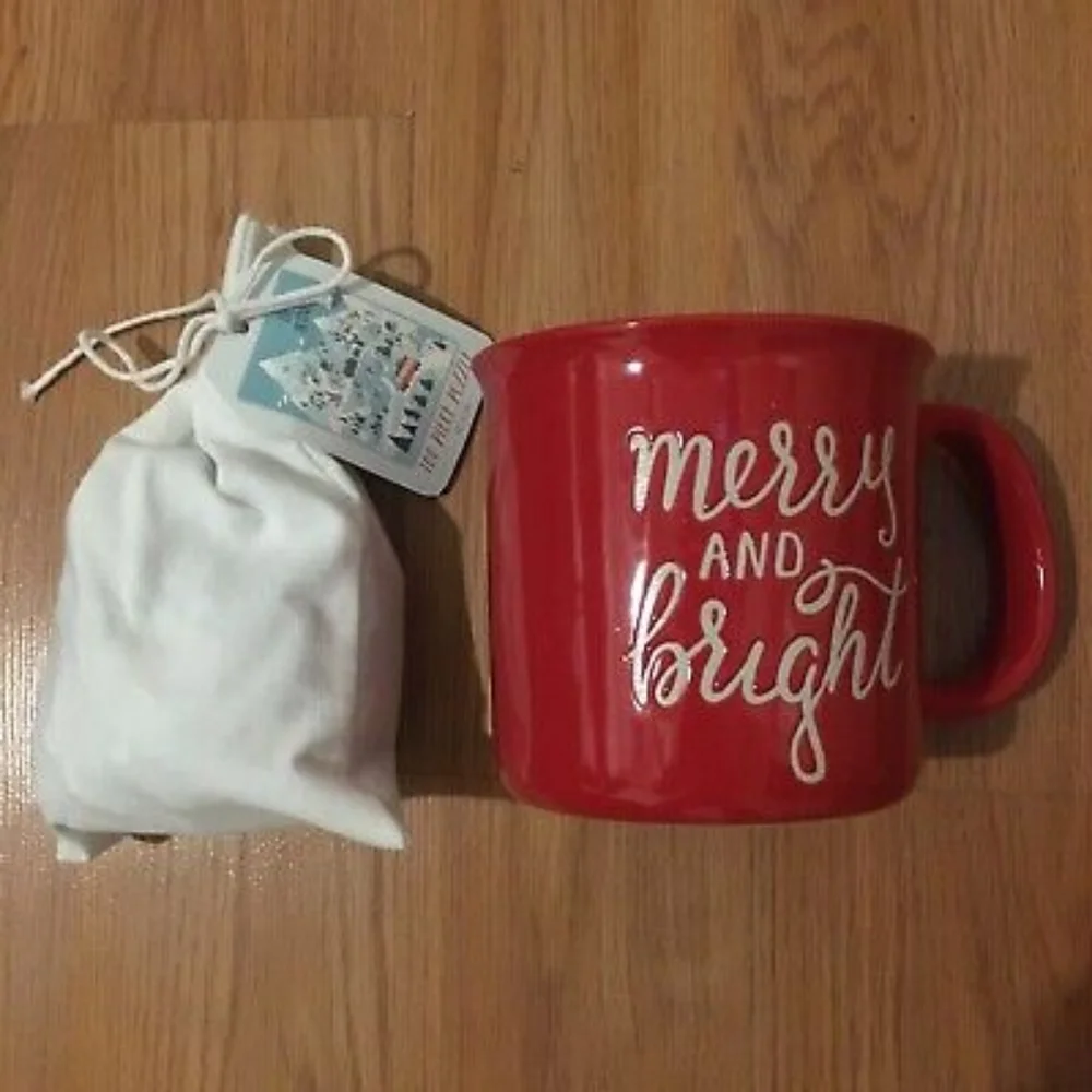 New! Eccolo merry and bright puzzle  and mug  gift set